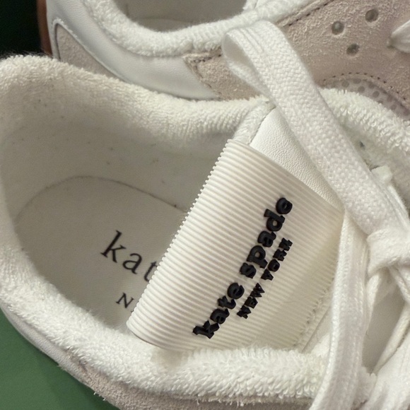 K as in Kate Runner true white mesh shoes in size 8.5 - Picture 12 of 14